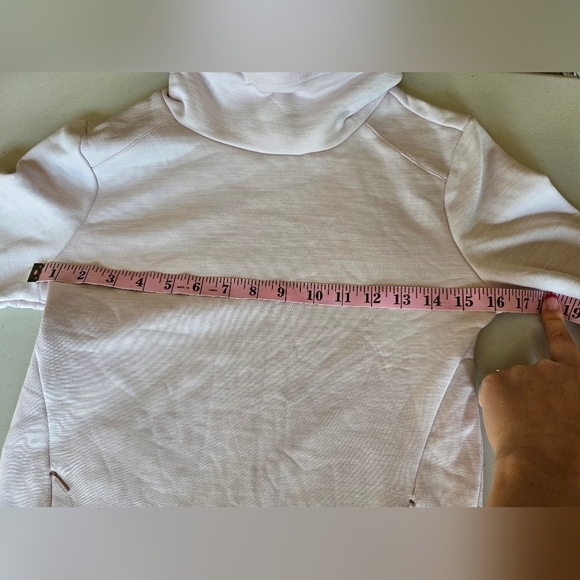 NWT Spyder Women's Light Pink Sweatshirt Size S. - Picture 6 of 7